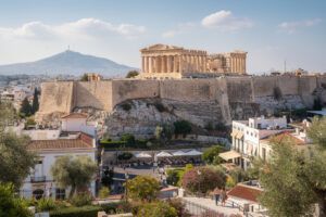 découvrez les 25 incontournables à ne pas manquer lors de votre visite à athènes, grèce. explorez les sites historiques, culturels et les trésors cachés de la capitale grecque pour une expérience inoubliable.